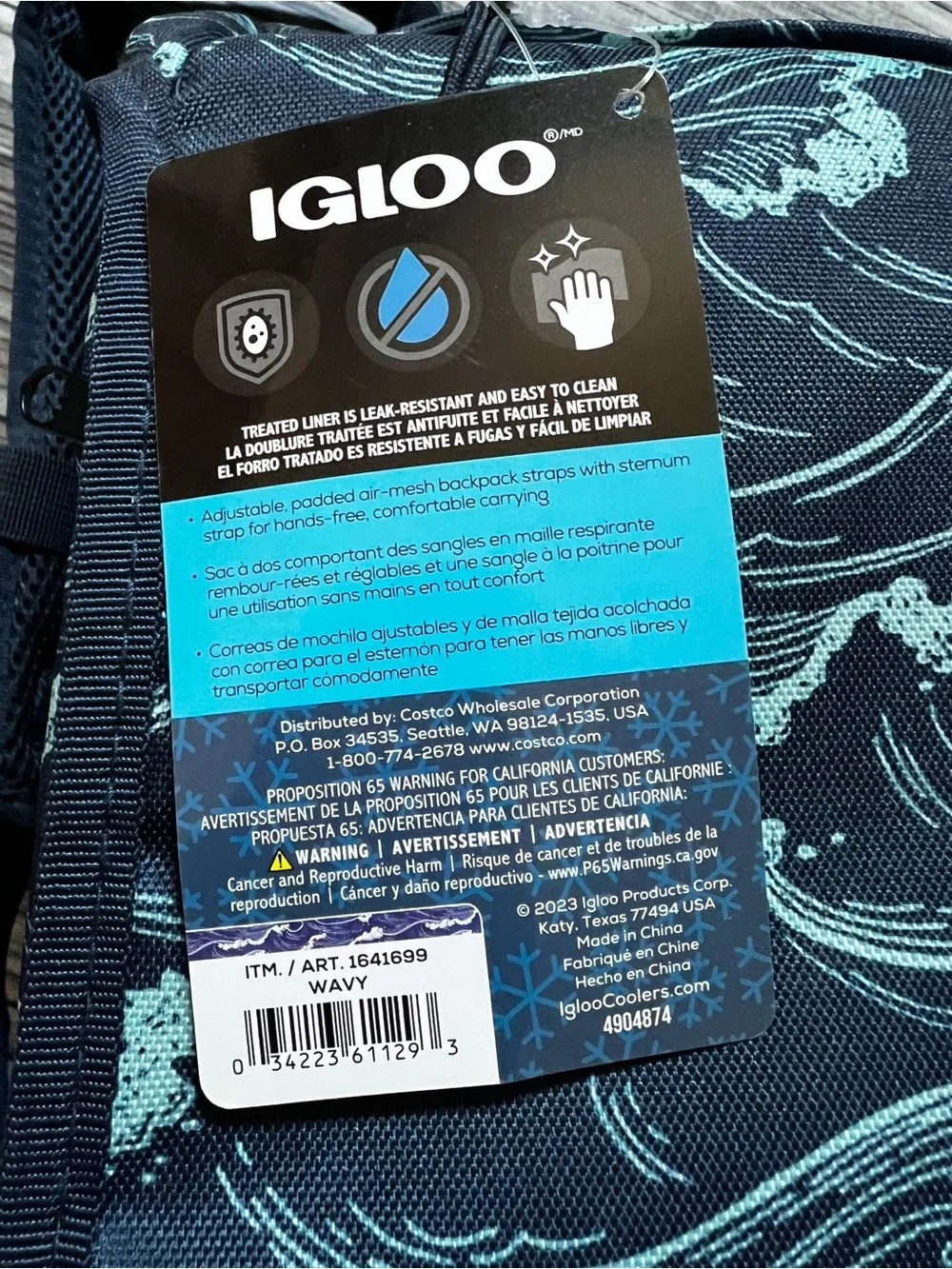Igloo Daytripper Backpack Cooler in Navy Wave